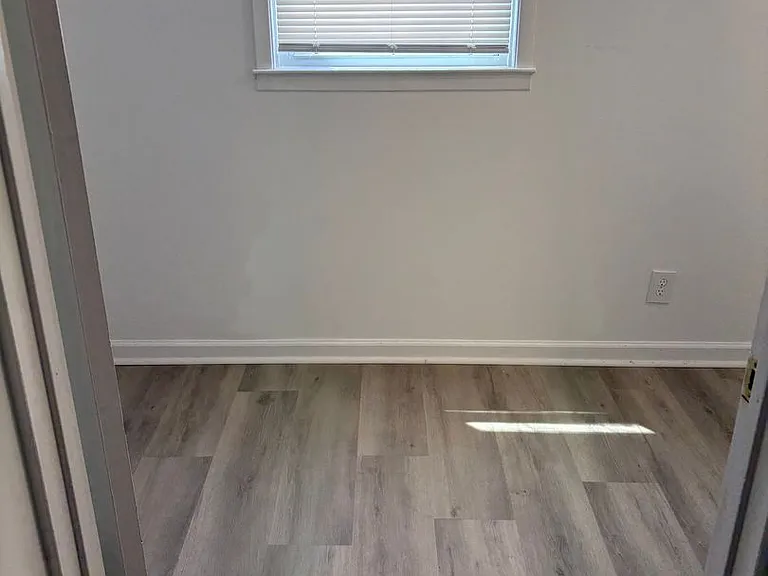 2410 3rd Ave — Photo 9