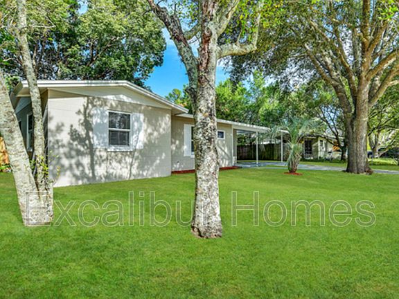 2nd image of 2466 Barbarossa Ave