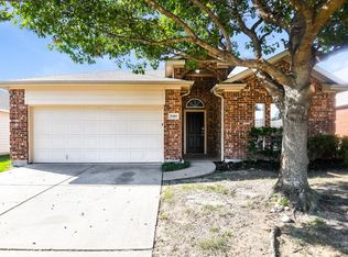 9909 Amaryllis Ln, Fort Worth, TX 76108