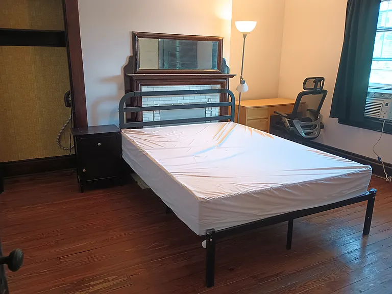 Second larger bedroom on second floor