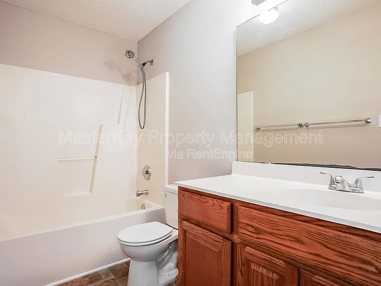 317 Cross Hill Ln — Photo 14