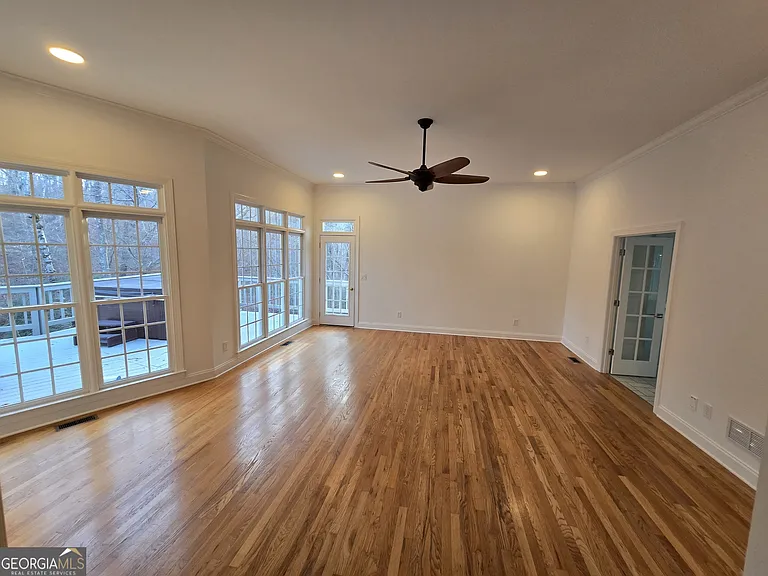 1256 Olde Lexington Rd — Photo 12