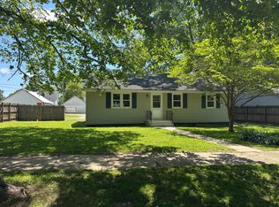 602 W 3rd St, Delavan, IL 61734