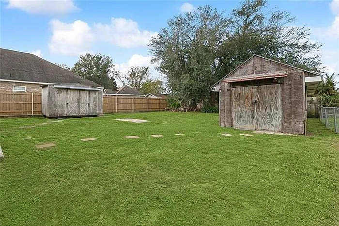 2524 Mississippi Ave — Photo 13