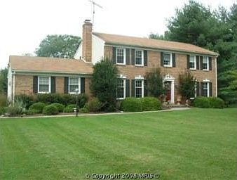 2nd image of 19210 Muncaster Rd