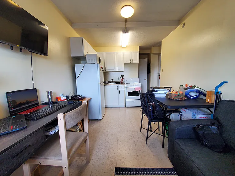401 Princess St — Photo 18