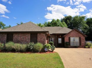 129 Millhouse Dr, Madison, MS 39110