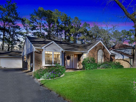 3rd image of 2707 Golden Leaf Dr
