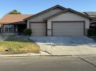 3327 Desert Cloud Ave, Rosamond, CA 93560