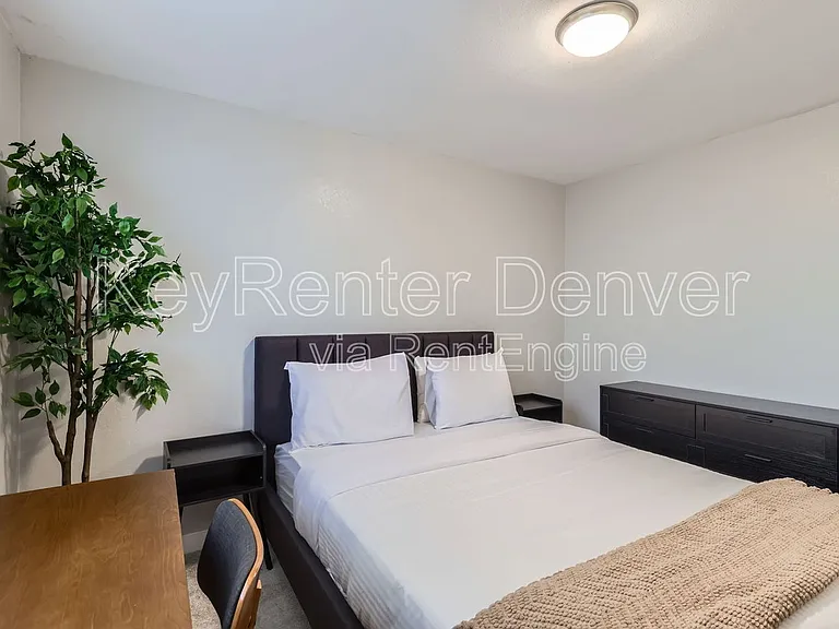 2445 Lawrence St #A — Photo 18
