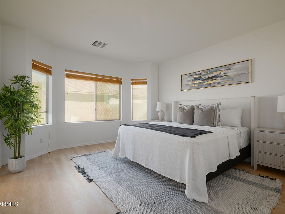 1st image of 11560 W KINDERMAN Drive