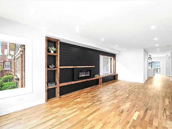 5th image of 5206 W Newport Ave