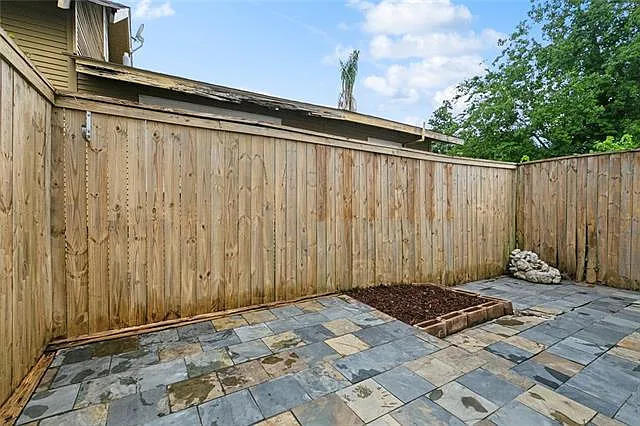 3316 Calhoun St — Photo 31