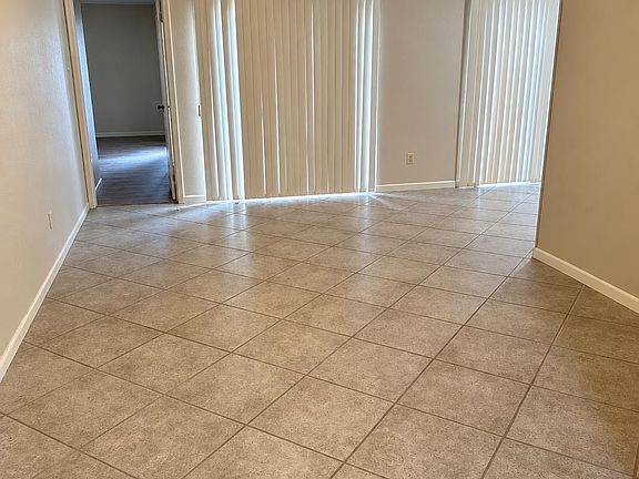 3rd image of 5830 Meadow Way