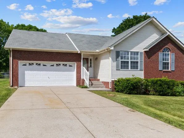 272 Sanders Dr, La Vergne, TN 37086