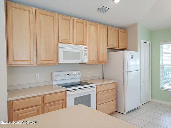 4th image of 2877 Mondavi Dr