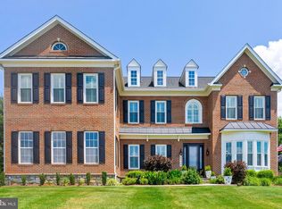 20524 Stone Fox Ct, Leesburg, VA