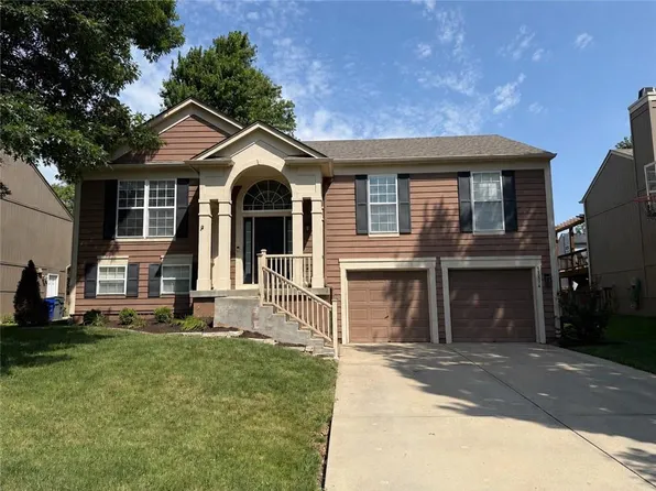 15874 W 158th St, Olathe, KS 66062