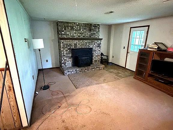 2nd image of 337 Cottonwood Br