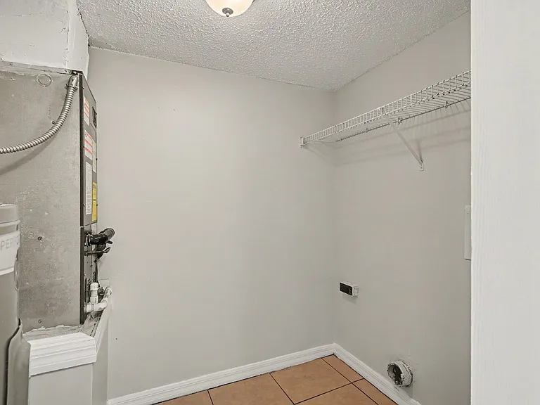 4534 Sleepy Oak Ln #4534 — Photo 12