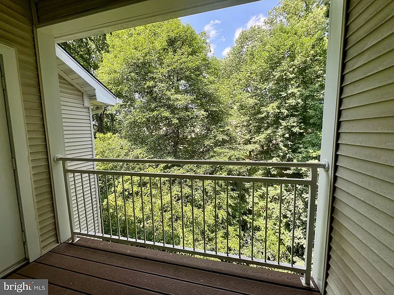 1509 N Point Dr #303 — Photo 28