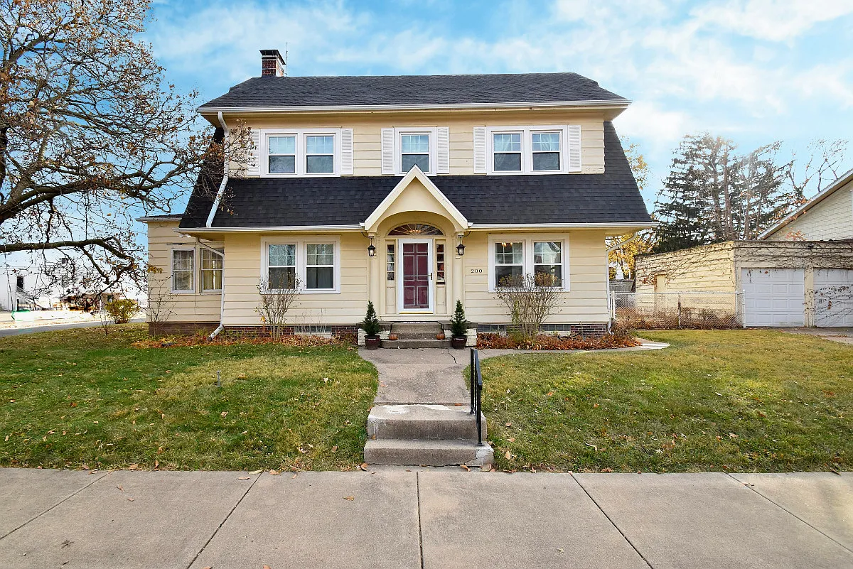 200 W Virginia Ave photo 1