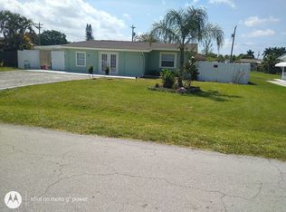 11 Victoria Dr, North Fort Myers, FL 33917