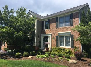 4161 Kenirey Ln, Rochester, MI 48306