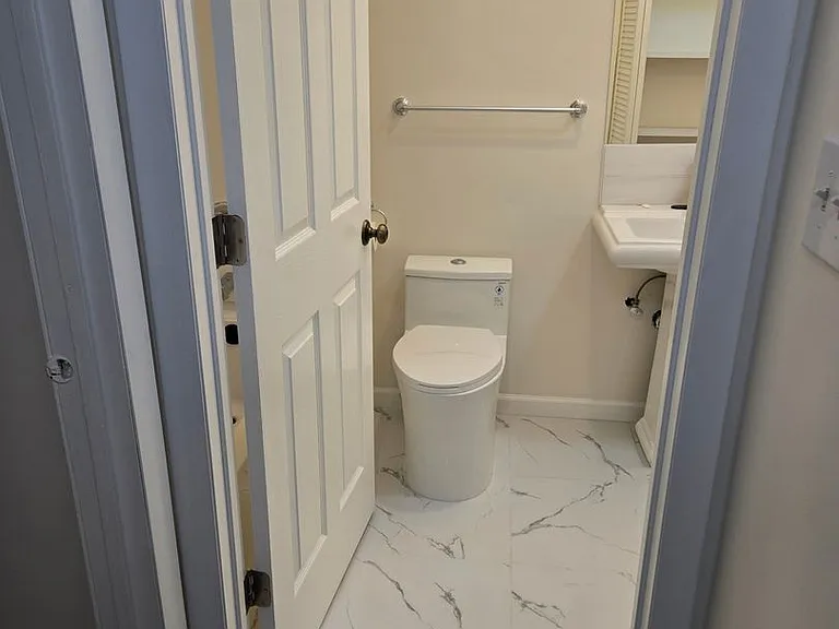 77 Juniper Rd — Photo 34