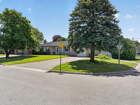 4th image of 47 Churchill Ave