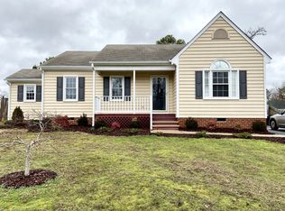 11524 Bailey Woods Dr, Midlothian, VA 23112