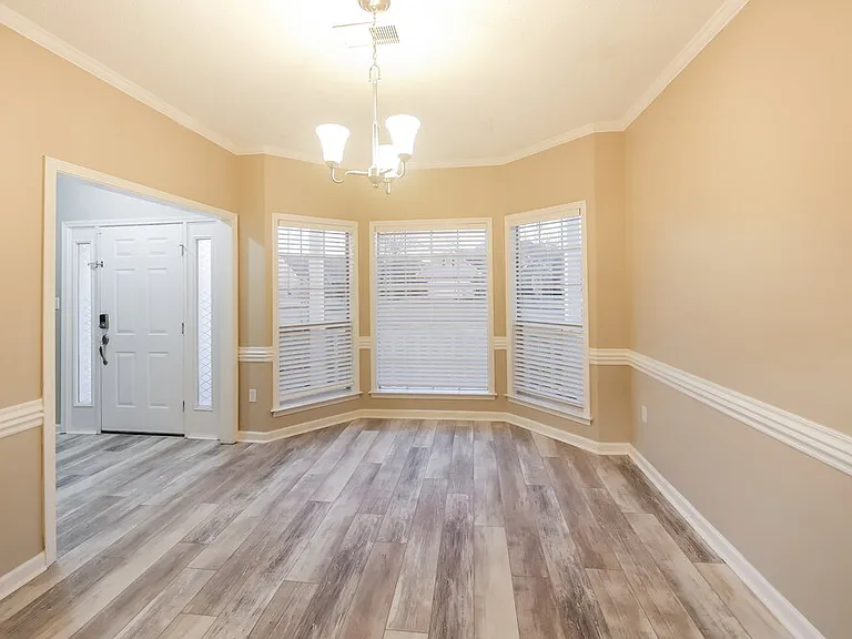 5606 Southbend Ln — Photo 7