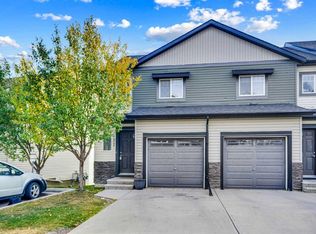 137 Pantego Ln NW, Calgary, AB T3K 0T1