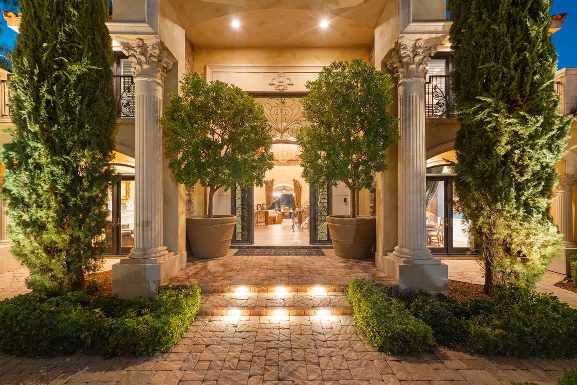 next background image