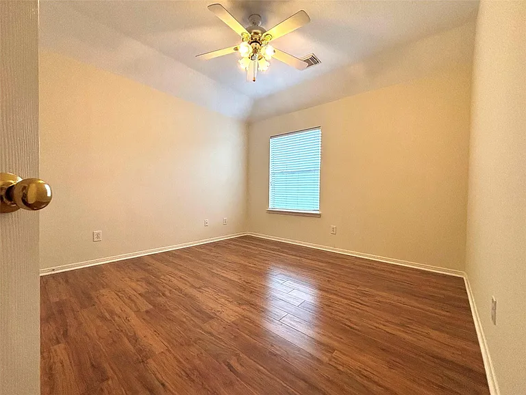 9514 Leaning Tree Ln — Photo 26