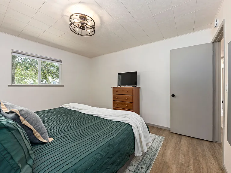 2087 Upper River Rd — Photo 16