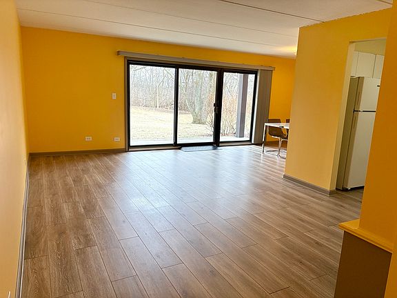 5th image of 8 Potawatomie Trl APT 2