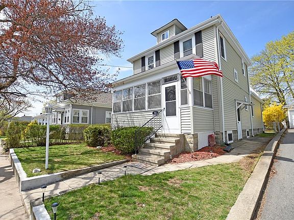 2nd image of 31 Sheffield Ave
