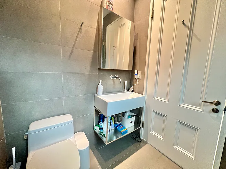 274 Clarendon St #1 — Photo 9