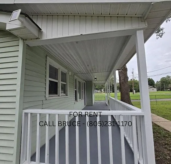 306 Hillcrest Circle Dr — Photo 3