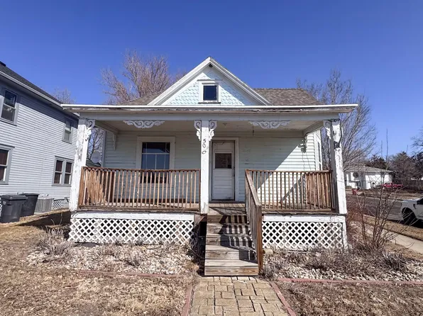 500 W Pleasant Dr, Pierre, SD 57501