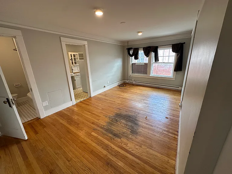 46 S Main St #11 — Photo 2