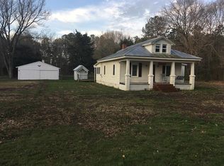 1233 Sandy Point Rd, Kinsale, VA 22488