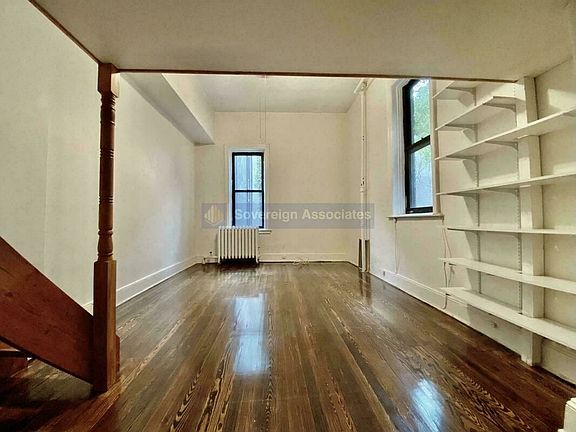 4th image of 320 W 106th St #22E