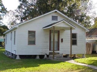 827 4th St, Jennings, LA 70546