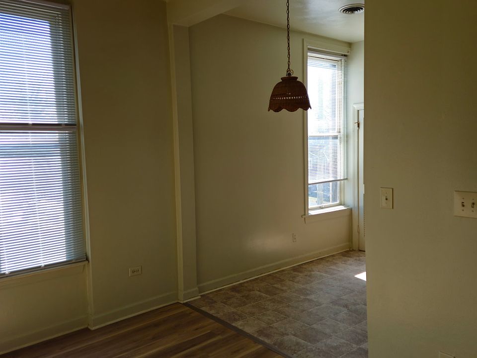 Kitchen entrance