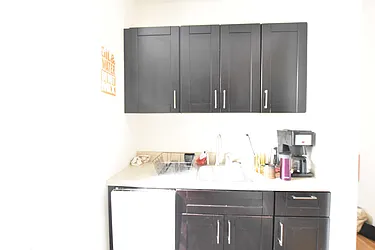 Rented by Clove Realty LLC