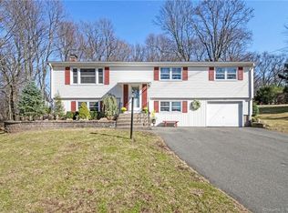 24 Janet Ln, Vernon, CT 06066