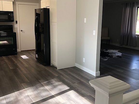 Kitchen & Dining area