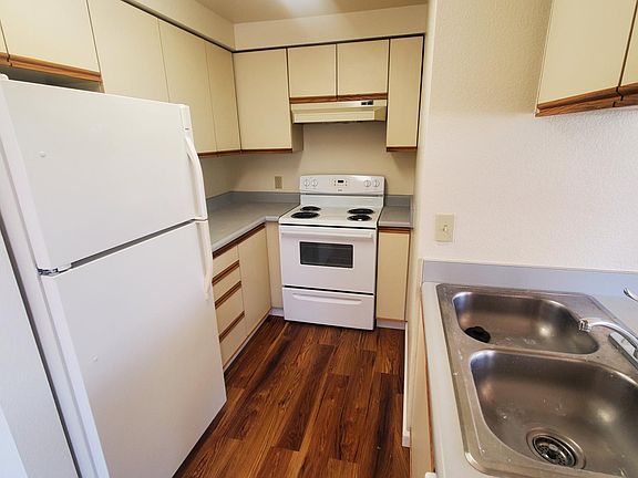 4th image of 6806 Oswego Pl NE APT 301